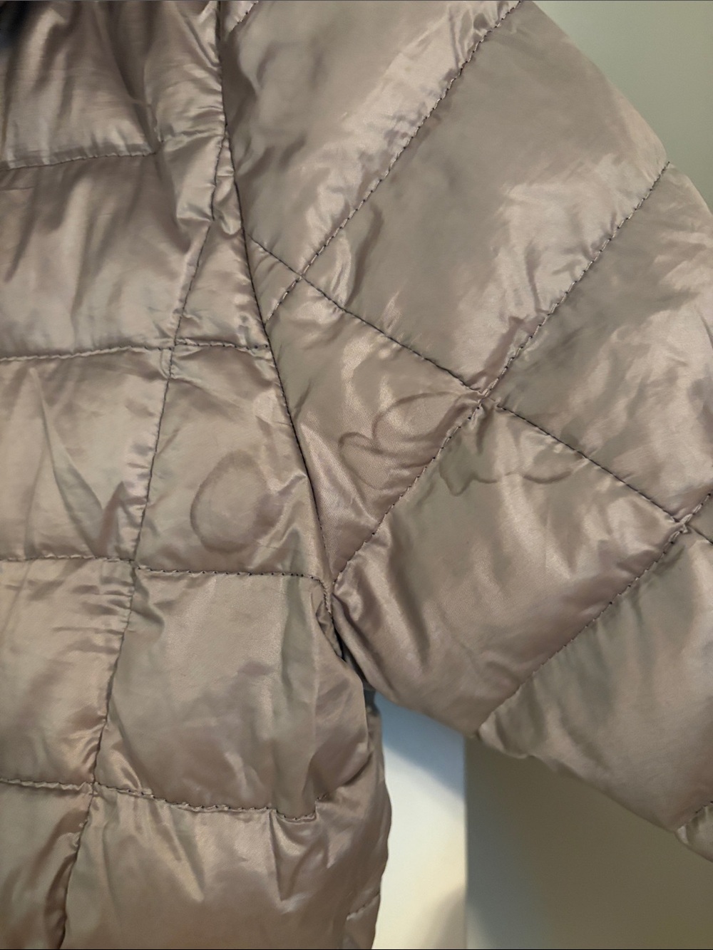 Tommy Hilfiger Women's Taupe Packable Hooded Lightweight Down Puffer Coat sz L - Picture 4 of 8